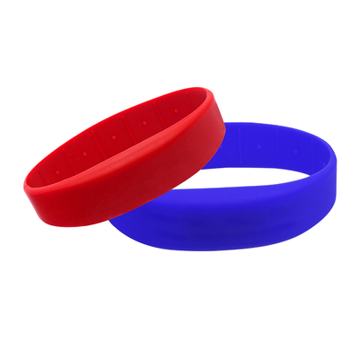 Free Samples RFID Silicone Wristband EV1 4K 13.56mhz NFC Waterproof Wristband for Payment and Hotel Applications